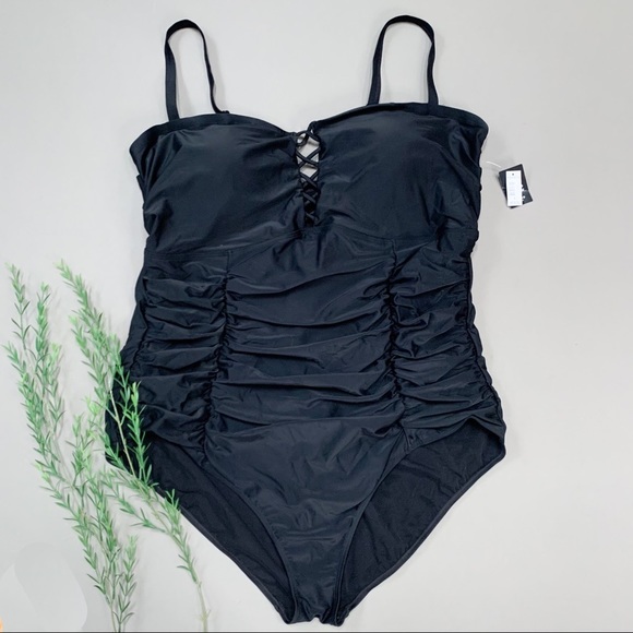 NWT! TORRID black lattice ruched one piece bathing suit, 5X. - Picture 3 of 9
